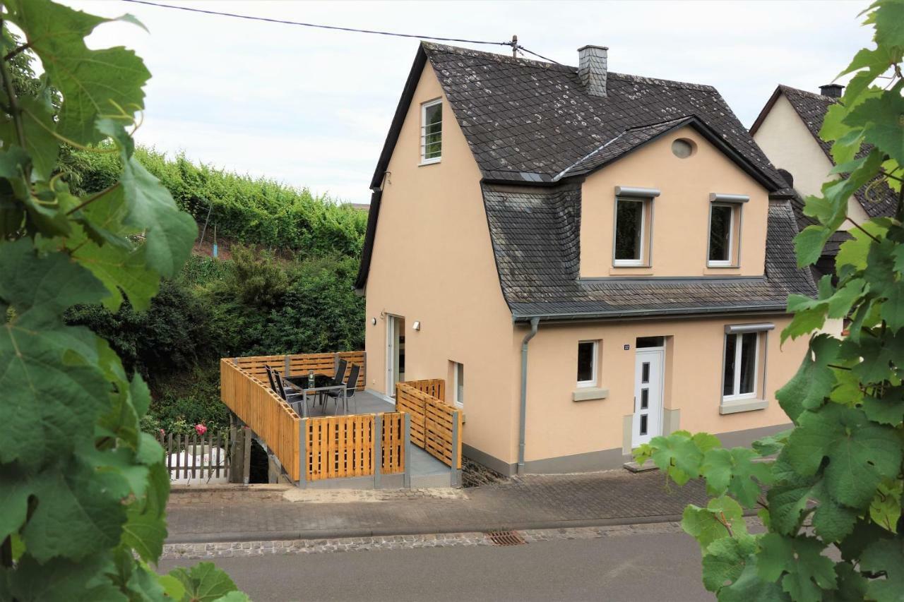 Ferienhaus Am Moselsteig Ürzig エクステリア 写真